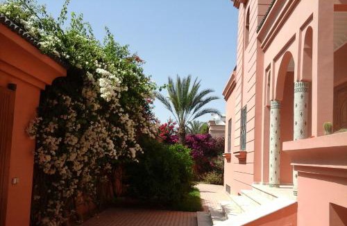 Menara Villa | Villa clos Odette