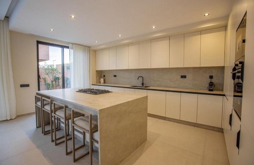El Makina Villa | Villa Fellicia Marrakech, 5 suites, piscine, hammam vue sur golf