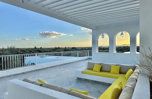 Menzel Bouzelfa House | Villa les oliviers 4 Chambres