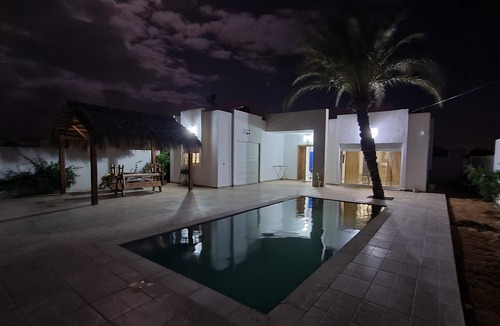 Arkou House | Villa Lina : Modern swimming pool not overlooked Djerba