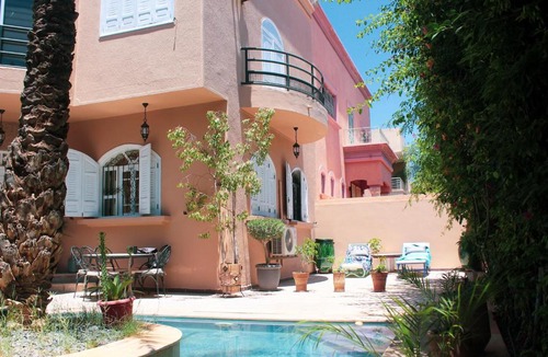 Menara Villa | Villa nadia