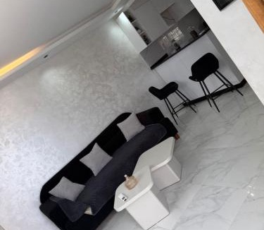 La Marsa Apartment | Villa neuve avec une grande terrasse