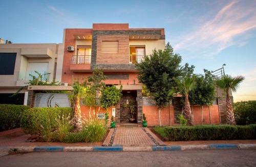 Oulad Khallouf Villa | Villa Perle 6 Suites with Pool 5 Min from Center