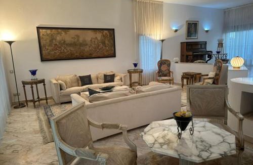 Notre Dame Apartment | Villa Retreat Pool, Space and Guaranteed Tranquility