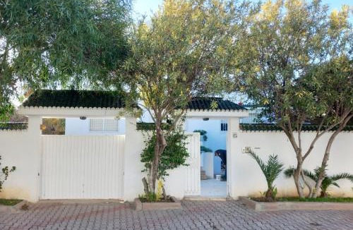 Sidi Daoud Villa | Villa Souad - havre de paix et charme tunisien aux portes de Tunis