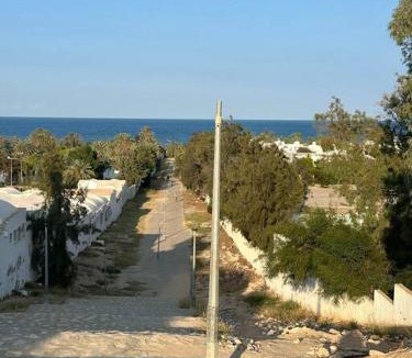 Zarzis Villa | Villa spacieuse 200 m à la plage