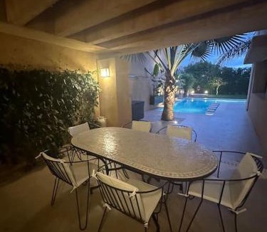 Menara Villa | Villa sur golf avec piscine privée chauffée