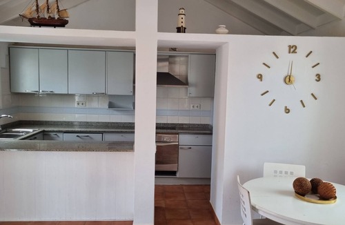 Corralejo Villa | Villa with "heated pool" , 500megabyte Wifi and Netflix - 100 metres from beach