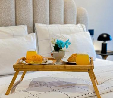 Oulad Khallouf Apartment | VIVASTAY Casablanca - Panoramic Luxury Studio Cheikh Khalifa Hospital near CFC
