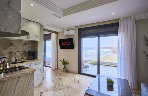 Mirleft Apartment | Wake to Waves: Stylish 1-Bedroom by the Shore