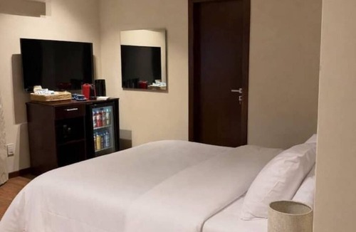 Zawiyya Al-Hamra Bed & Breakfast | WanderHaus Stays – Where Comfort Meets Convenience