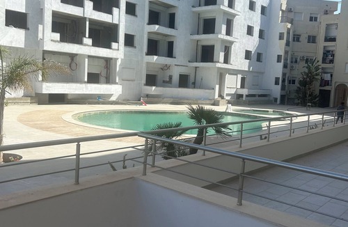 Chott Mariem Apartment | Water-view , swimming pool ,free parking, on the water