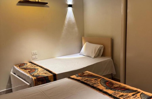 Luxor Apartment | West house