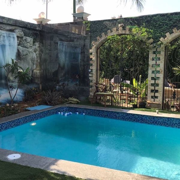 5 bedrooms classic villa with coverable warm private pool sheik zayed compound