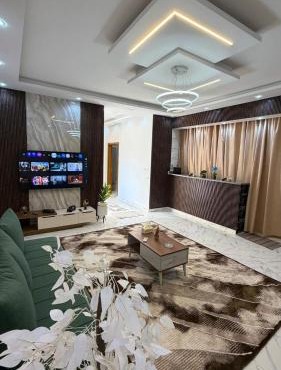 الساحل الشمالي خارج قرية بجانب البحر بين قرية مراسي وبين قرية هايسندا