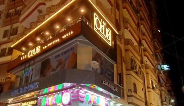 جناح فندقي أمام جامعة المنصورة