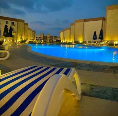شاليه بمنتجع هلنان بورسعيد بورفؤاد عمارة 2 شقة Helnan Resid Portfoad Bld#2 Flat3
