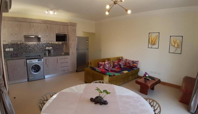 2 Bedrooms Apartment Garden View in Villa D60