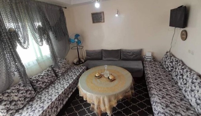 2 km from fes airport