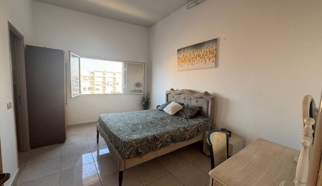 2 min from the beach with a splendid sunrise view, Family-sized vacation stay