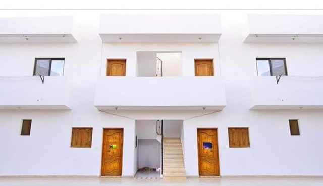 A5ena House