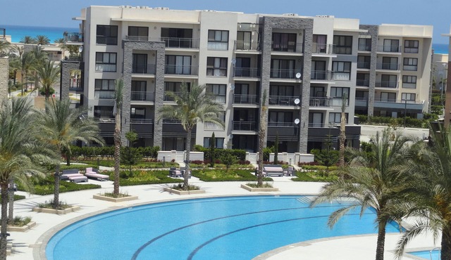 Amazing chalet for rent in Marassi , sea & pool view, close to the beach 2 mins.