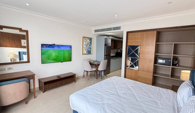 Apartment beside Airport, City stars Nasr City with AC