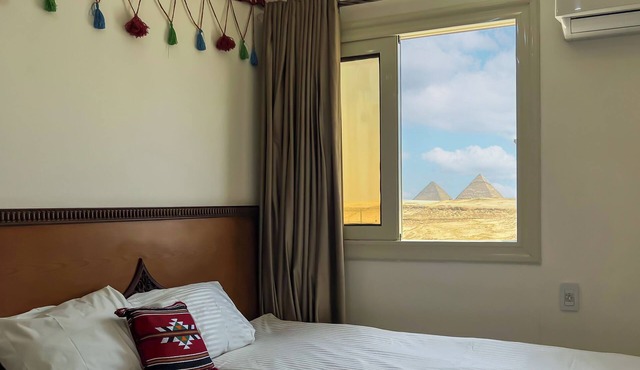 Atlantis pyramids Inn