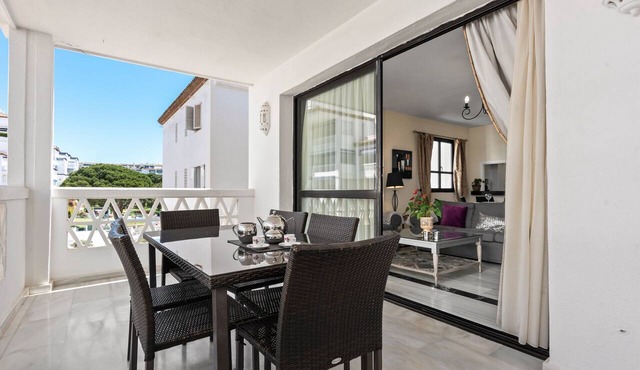 Beachside Puerto Banus Stunning Apartment 212 in Marbella
