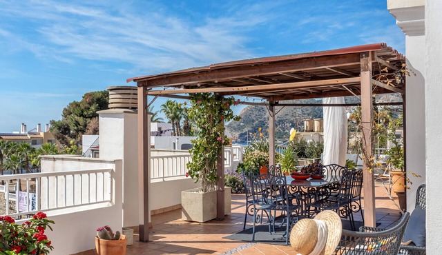 Big Terrace Retreat – Steps from Beach & Town in La Herradura