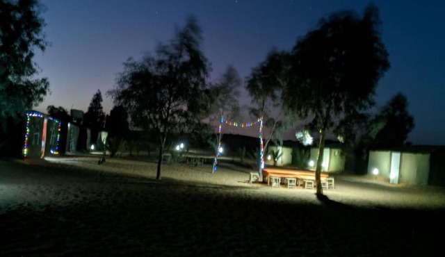 Camel Trek camp & Hostel