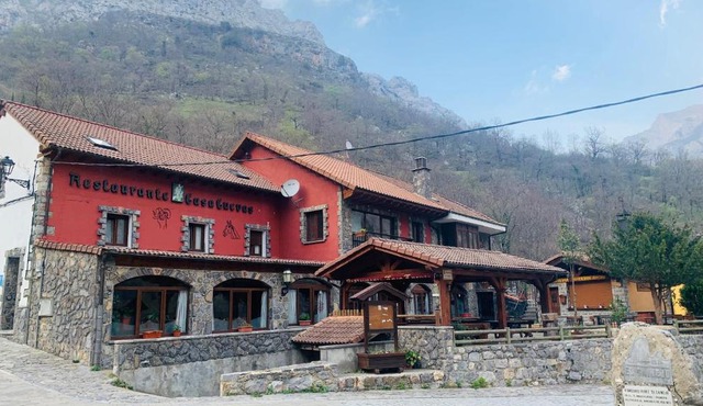 Casa Cuevas in Caín