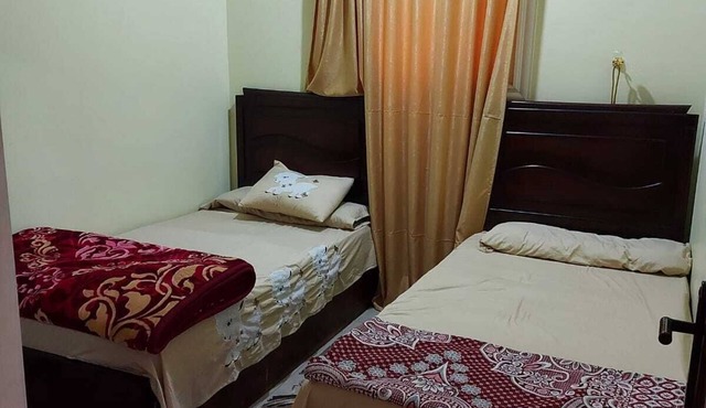 Charming 2-bedroom apartment with WiFi, AC in delightful Hurghada