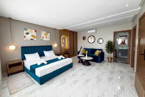 Chic Ocean-View Studio with Grand Terrace - Buena Vista Residences