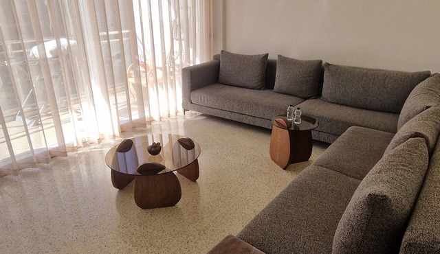 Cocon Bonheur in the center of town Wi-Fi Fiber + balcony in Casablanca