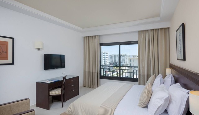 Corail Suites Hotel