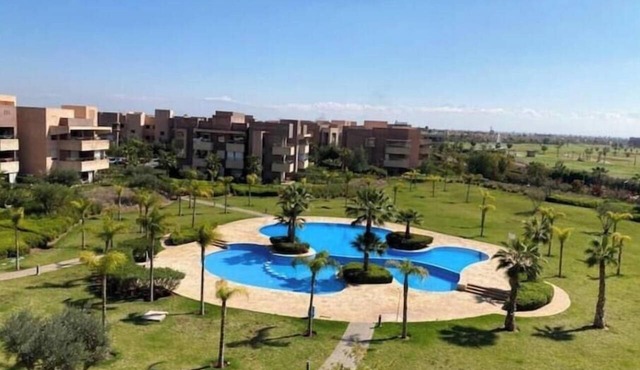 Cozy & Chic 2-Bedroom Pool-View Apartment at Prestigia Saphir