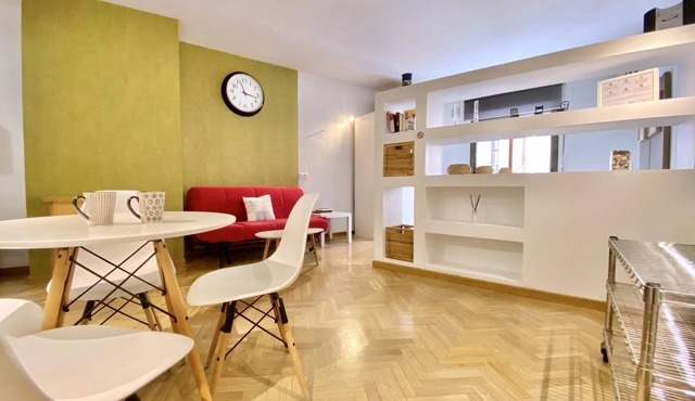 Cozy Malasaña - Studio with balcony in the center, AC in Madrid