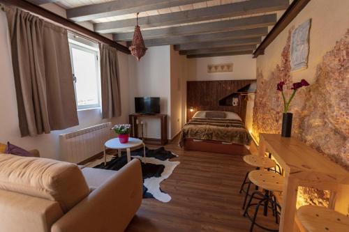 Domus Lapidis - El Taller in Bogarra