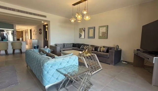 El-Gouna Gem Tranquil 3-bedroom apartment with AC in Red Sea Governorate