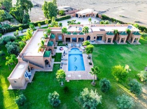 Exclusive Marrakech Palace Villa 6 Luxury Suites, Private Pool, Full Privacy, Breakfast