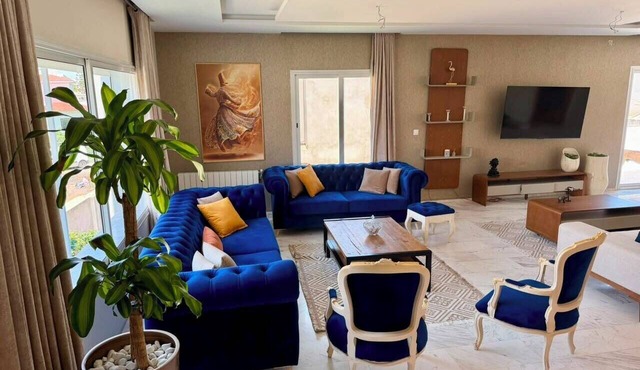 Floor of a Luxury Villa (3 Bedrooms + 3 Bathrooms) – Sousse