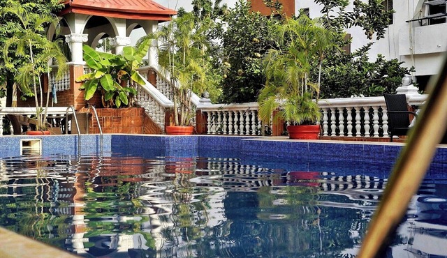 Frenezia Hotel and Apartment