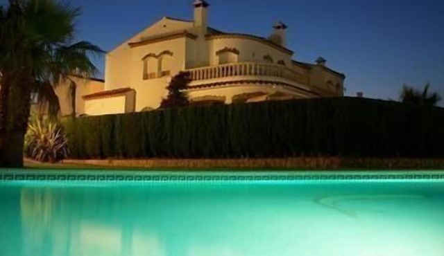 Holiday house Miami-Platja for 1 - 6 persons with 3 bedrooms - Luxury holiday home in Miami-Platja