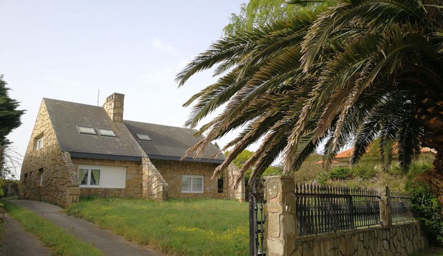 Incredible villa on the Beach in Vilanova de Arousa