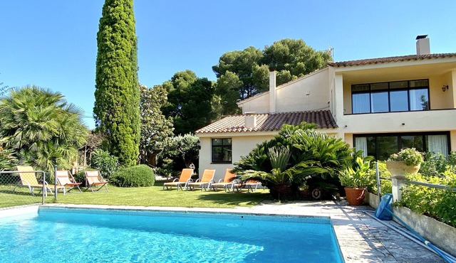 Large house with private pool and garden n Begur for 12 guests in Begur