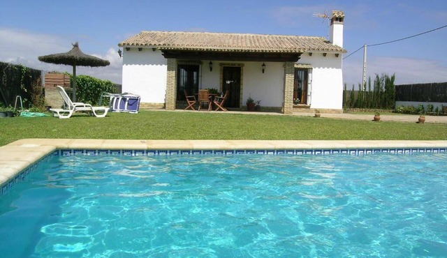 Large pool, beautiful fireplace, brick barbecue, near the beautiful beach in Roche - Casa Bartolo - in Conil de la Frontera