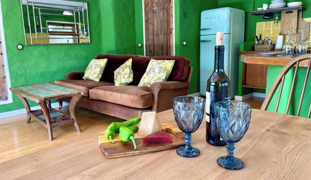 Las Palomitas Coastal Retreat in Tarifa sleeps 6 in Tarifa