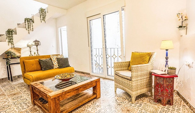 Lemon Tree Patio, Andalusian Traditional Cottage in the heart of Olvera in Olvera