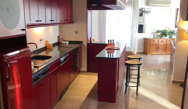 Loft acogedor con terraza y parking en el centro in Huesca